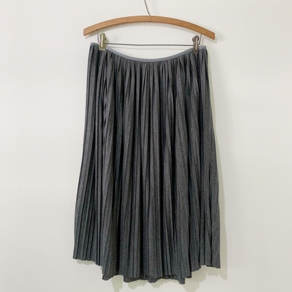 Banana Republic Grey Pleated Midi Skirt Medium - Picture 4 of 7